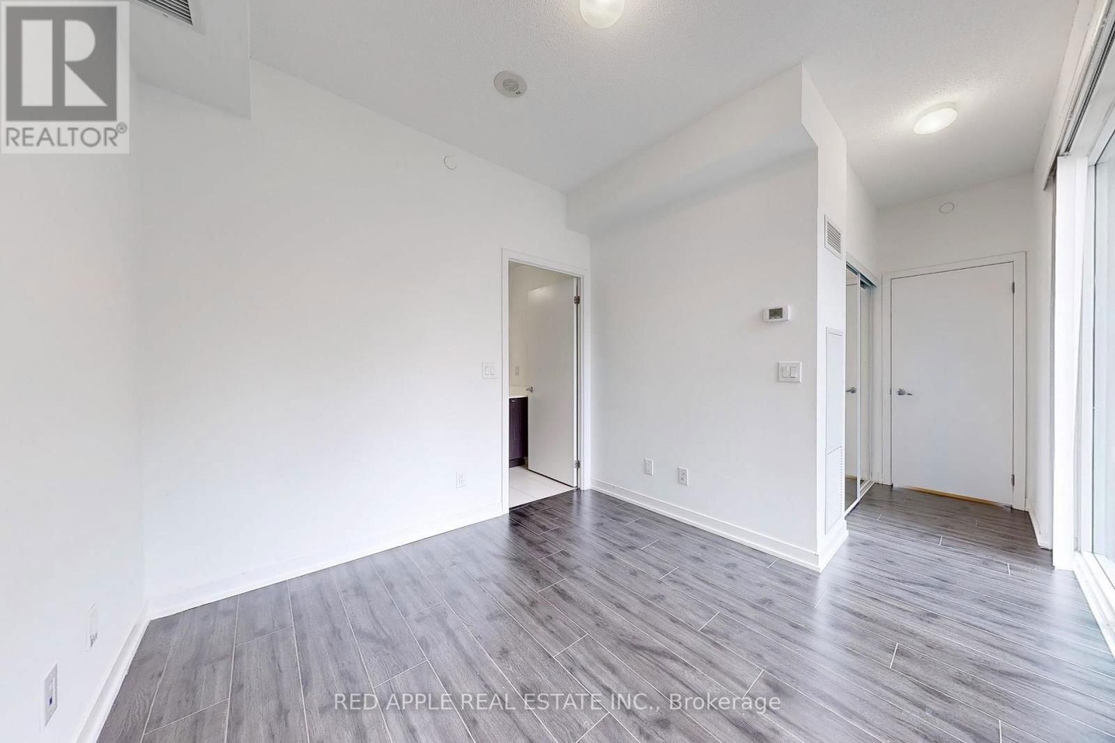 306 - 18 REAN DRIVE Image 11