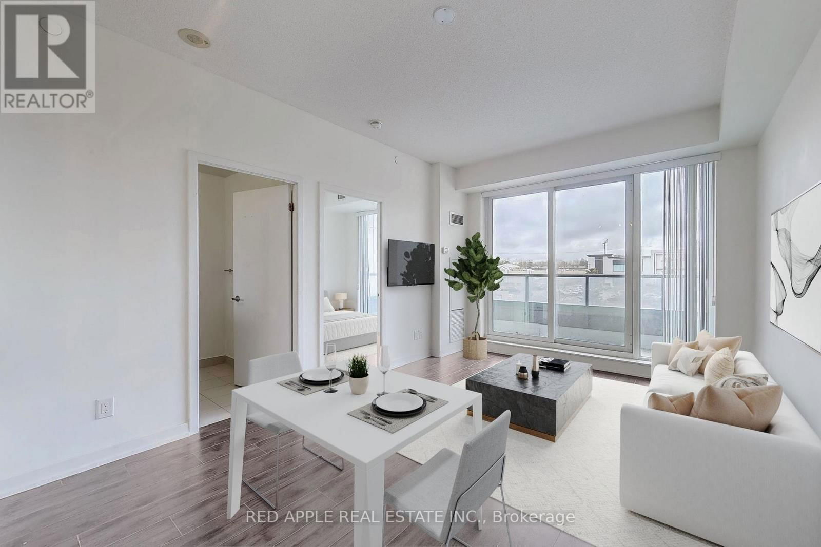 306 - 18 REAN DRIVE Image 2