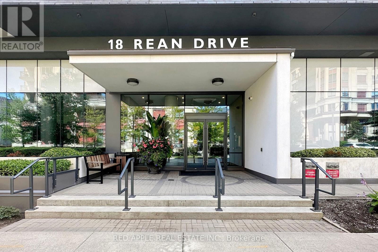 306 - 18 REAN DRIVE Image 20