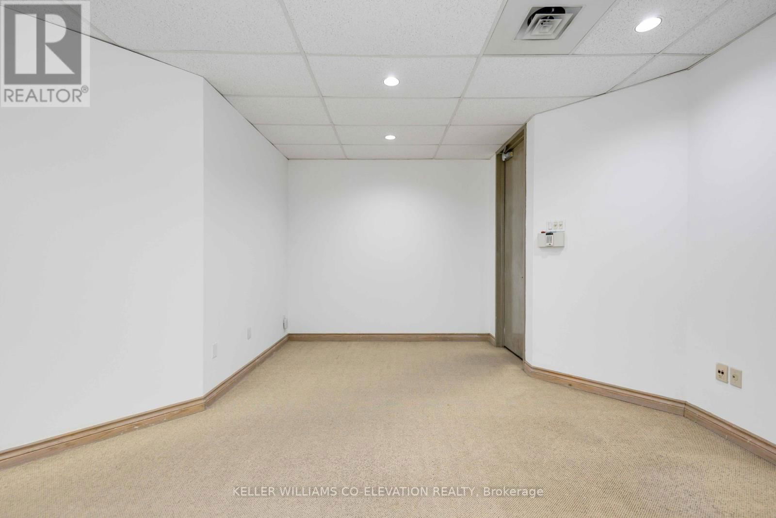 419 - 120 CARLTON STREET Image 4
