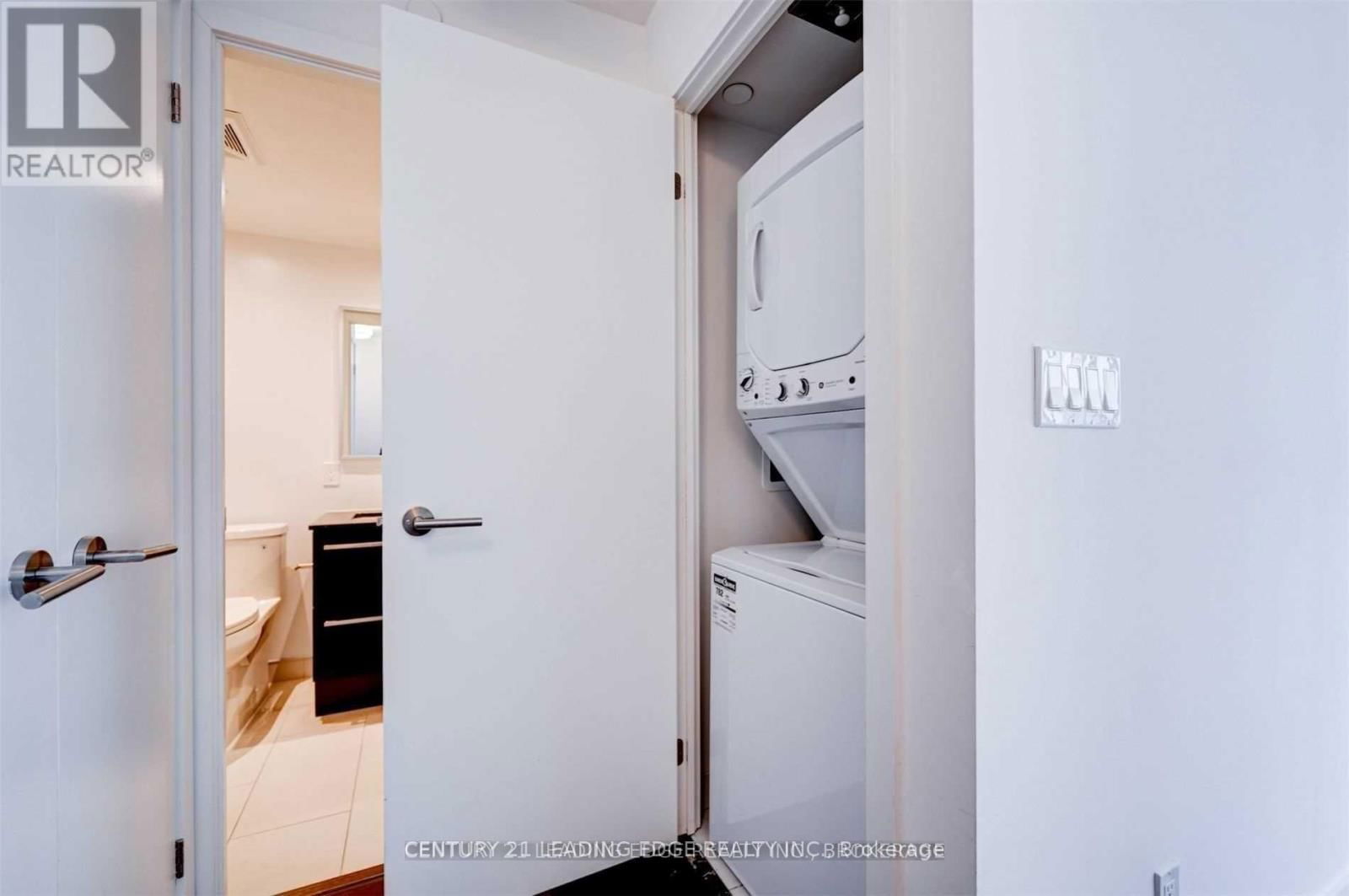 302 - 120 VARNA DRIVE Image 16