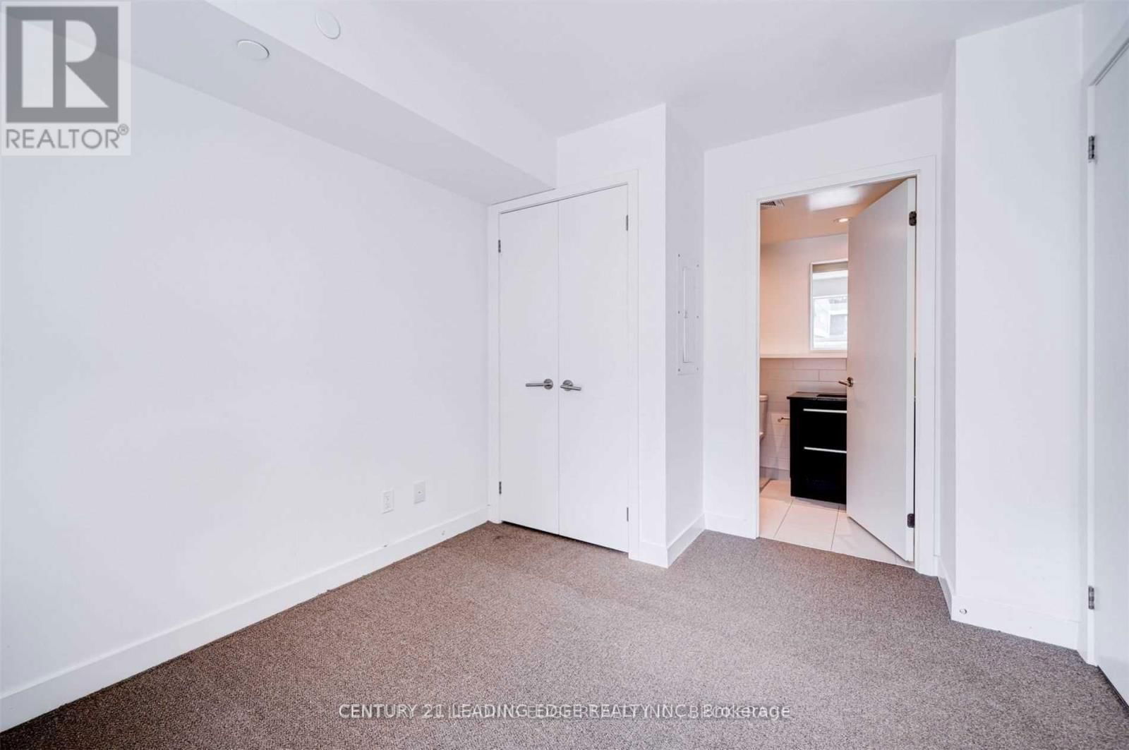 302 - 120 VARNA DRIVE Image 17