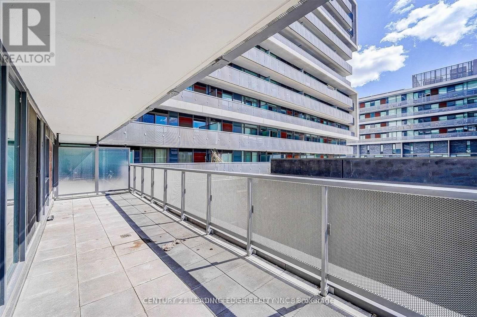 302 - 120 VARNA DRIVE Image 20