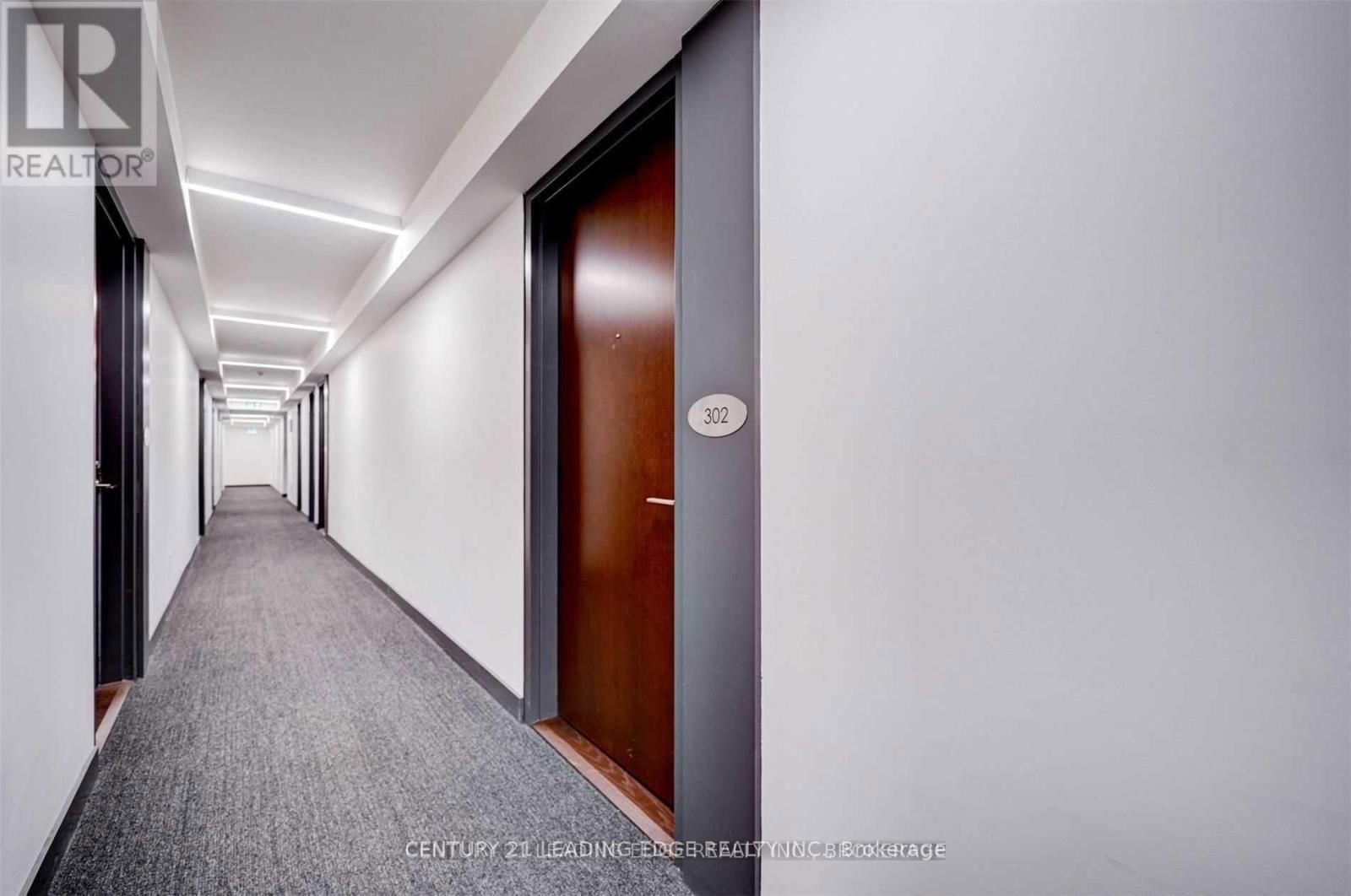 302 - 120 VARNA DRIVE Image 6