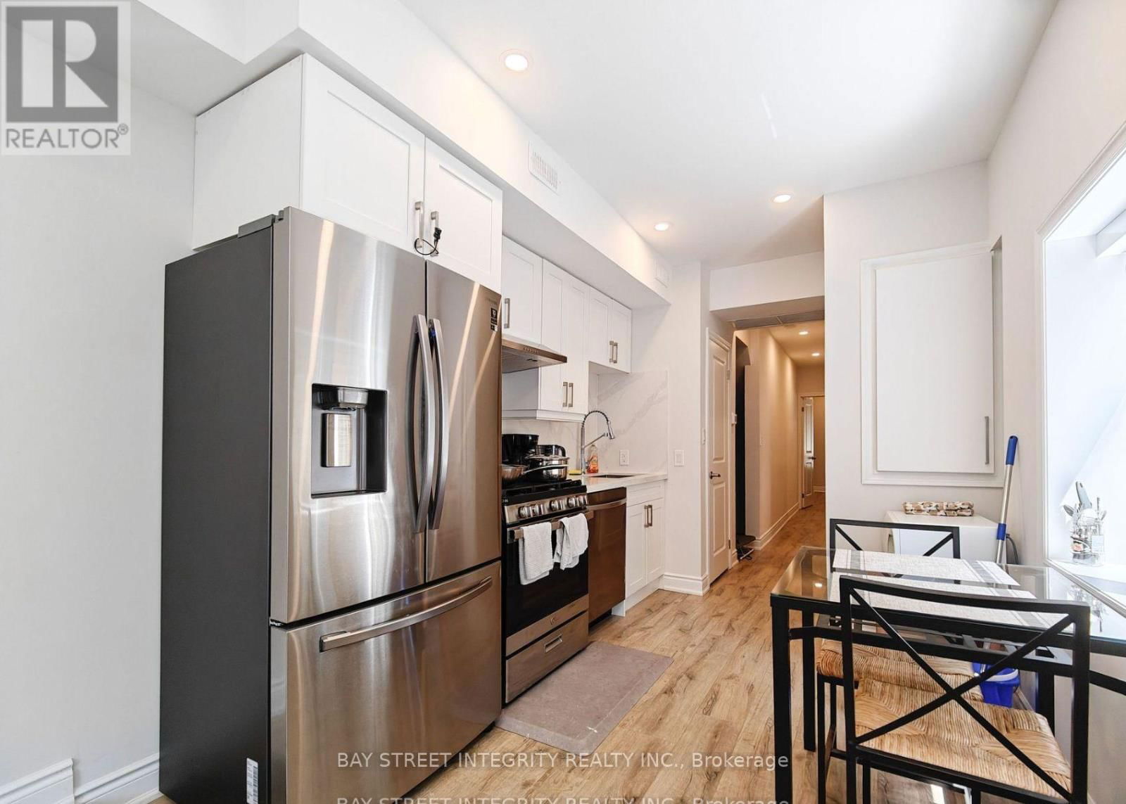 Unit 1 - 598 CRAWFORD STREET Image 5