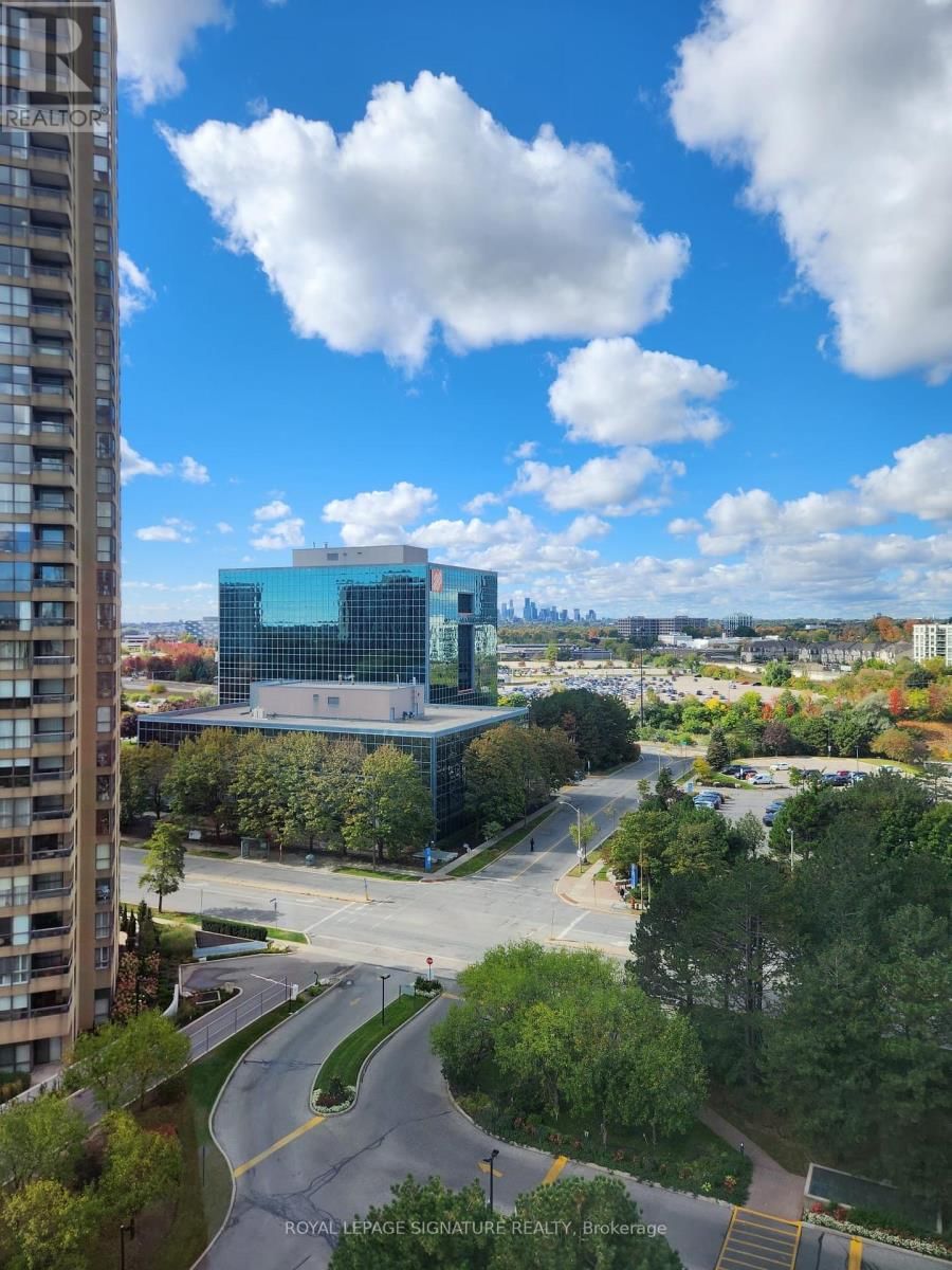 1103 - 5 CONCORDE PLACE Image 11