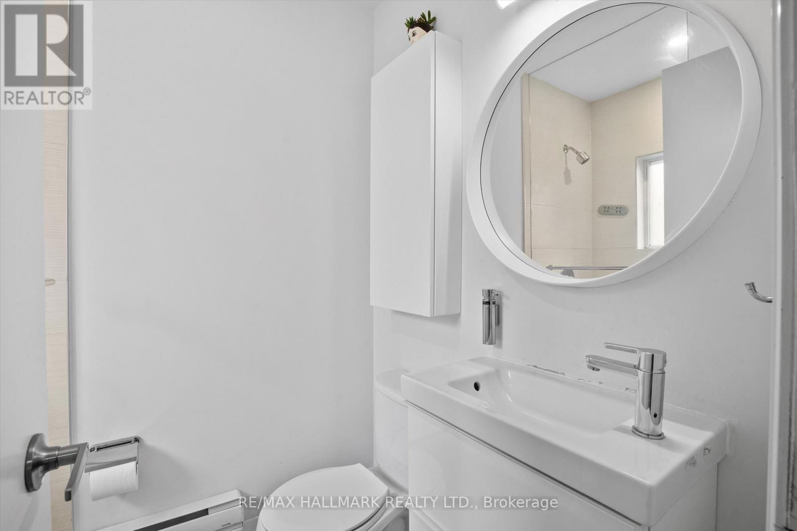15 - 595 ST CLAIR AVENUE WEST Image 17
