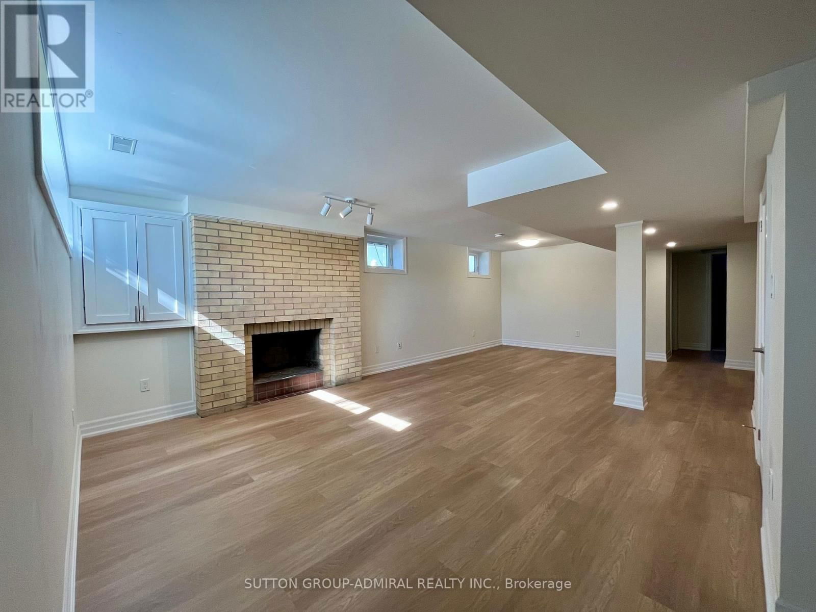 16 FLEETWELL COURT Image 9