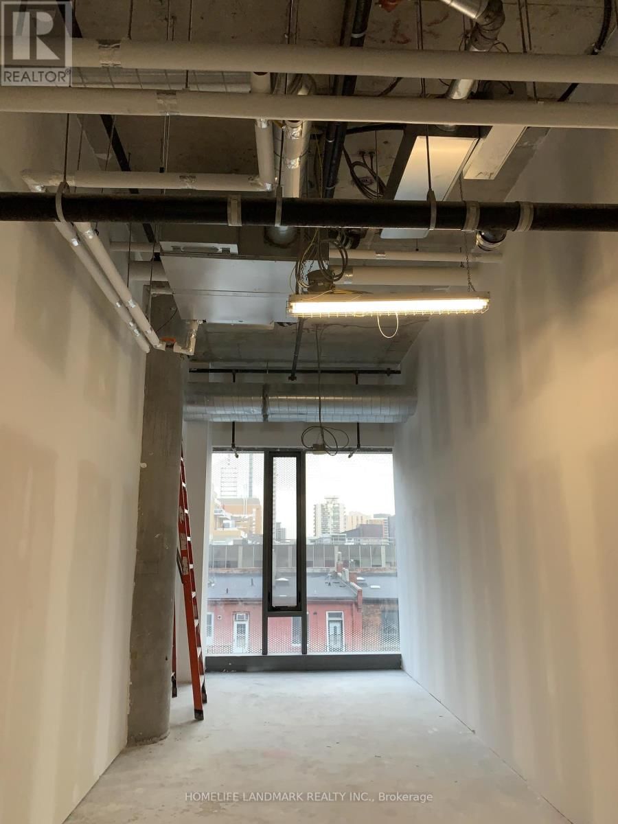 320 - 15 WELLESLEY STREET WEST Image 6