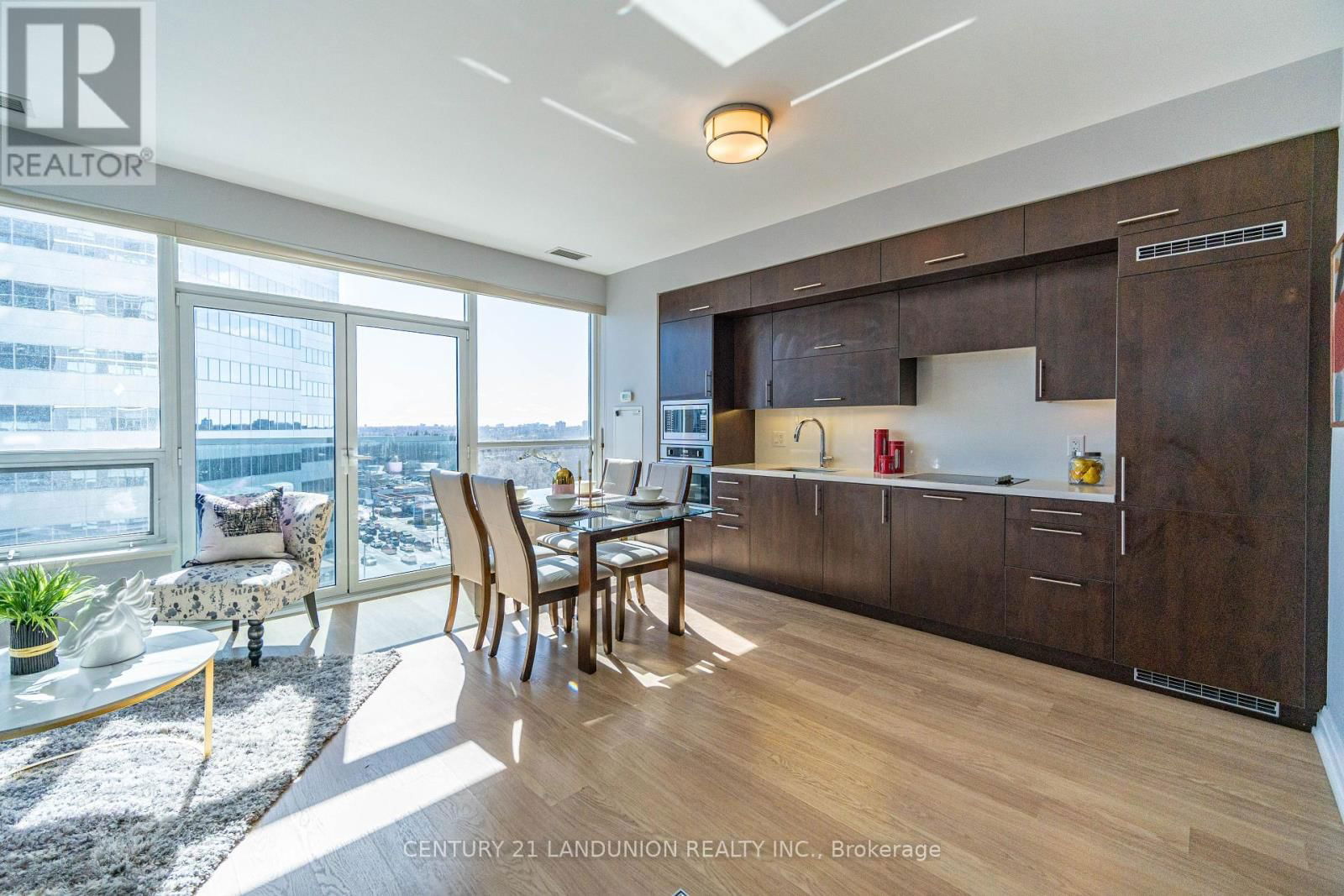 909 - 2 ANNDALE DRIVE Image 21