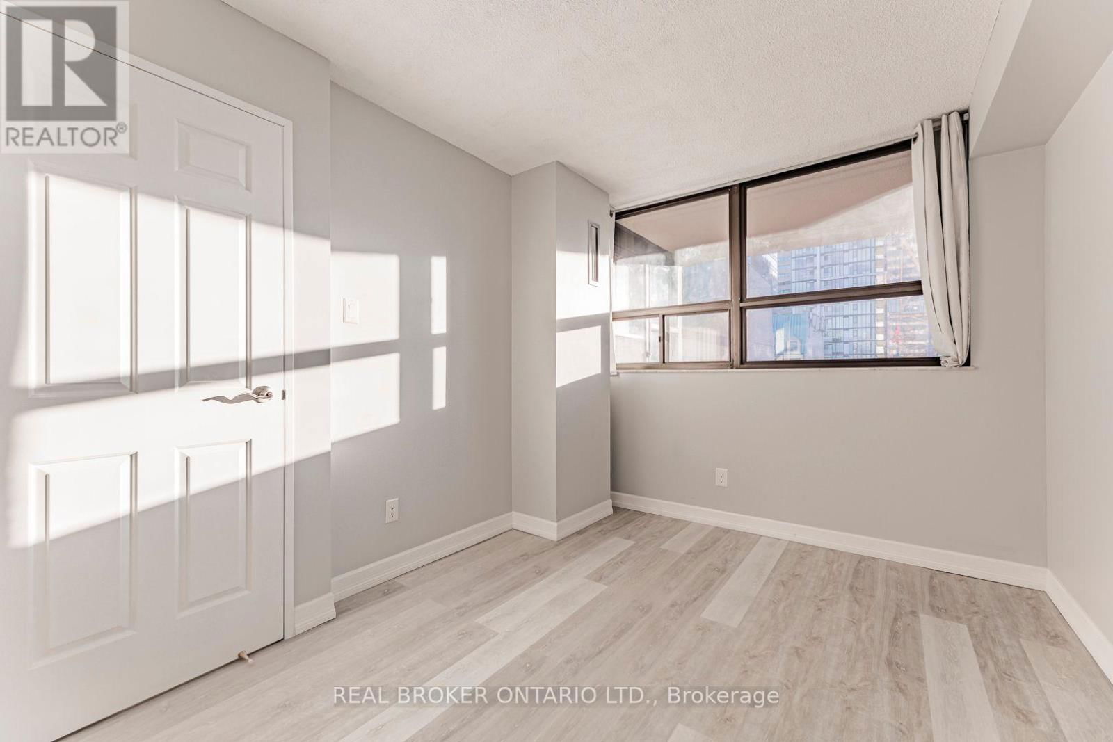 1008 - 120 SAINT PATRICK STREET Image 15