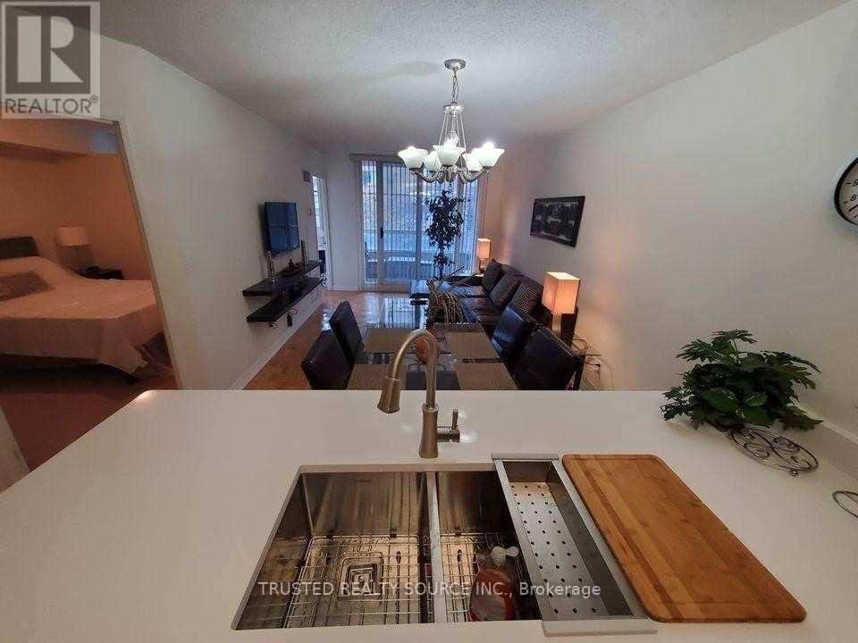 308 - 43 EGLINTON AVENUE EAST Image 16