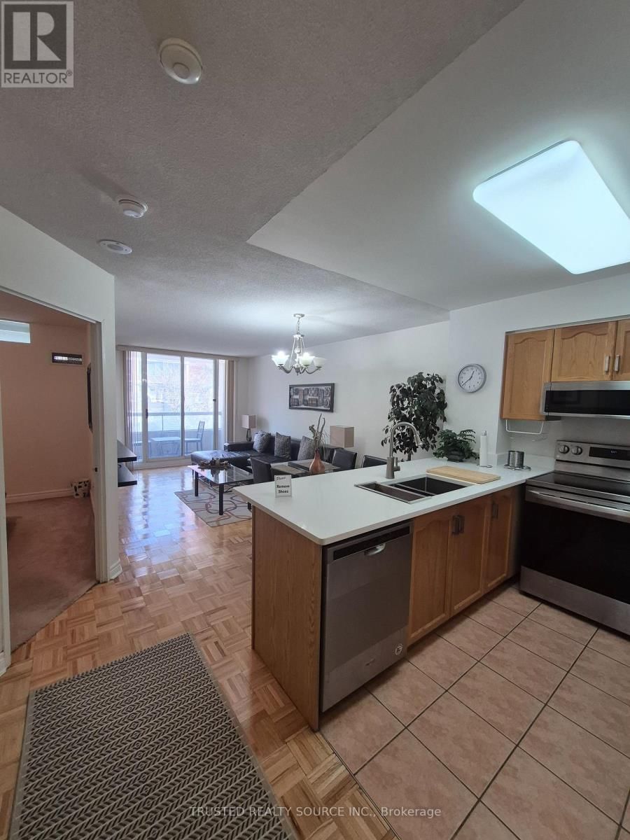 308 - 43 EGLINTON AVENUE EAST Image 17