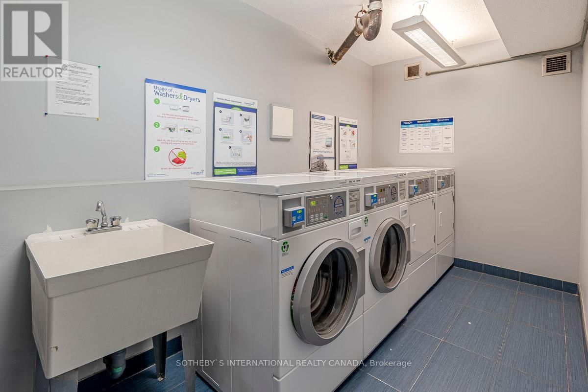 1004 - 720 SPADINA AVENUE Image 15