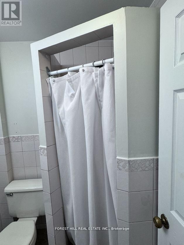 #MAIN - 127 SUMMERHILL AVENUE Image 14