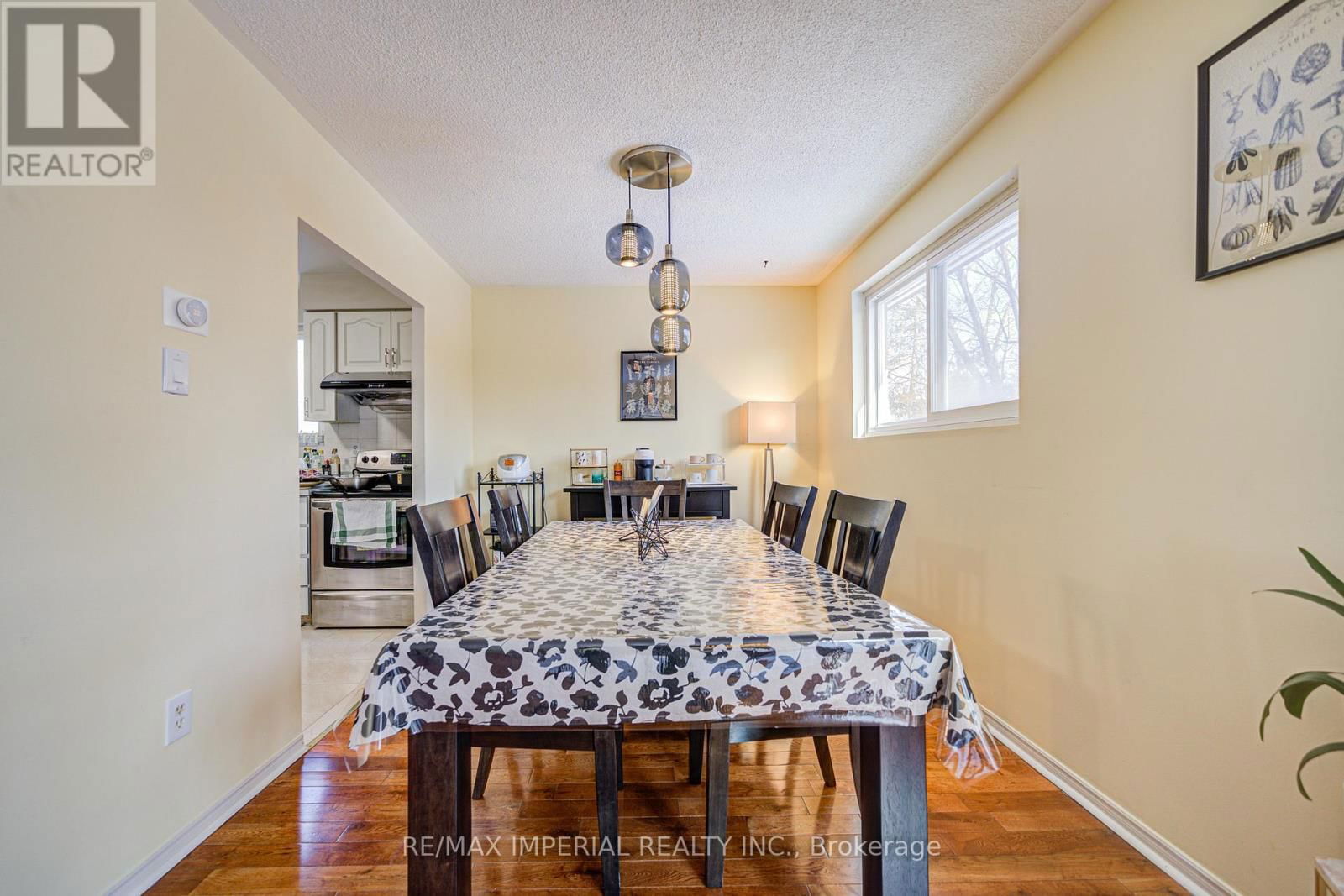 318 HOLLYBERRY TRAIL Image 20