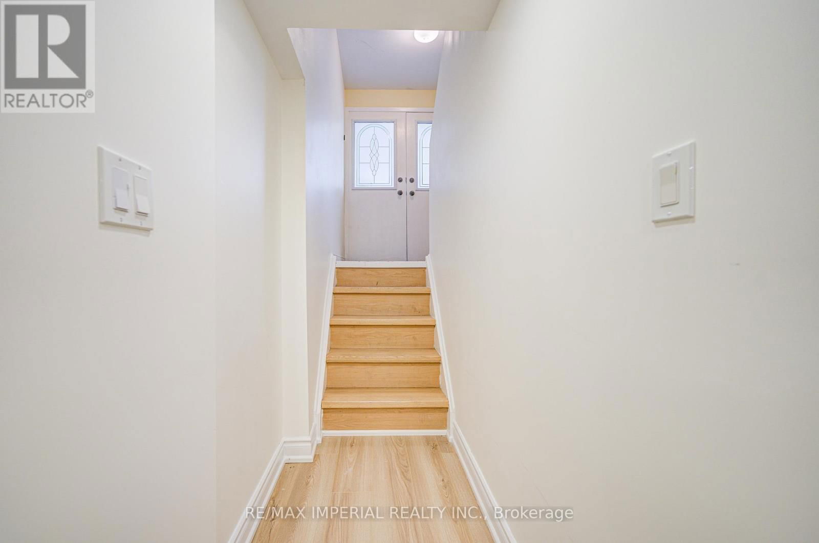 318 HOLLYBERRY TRAIL Image 34