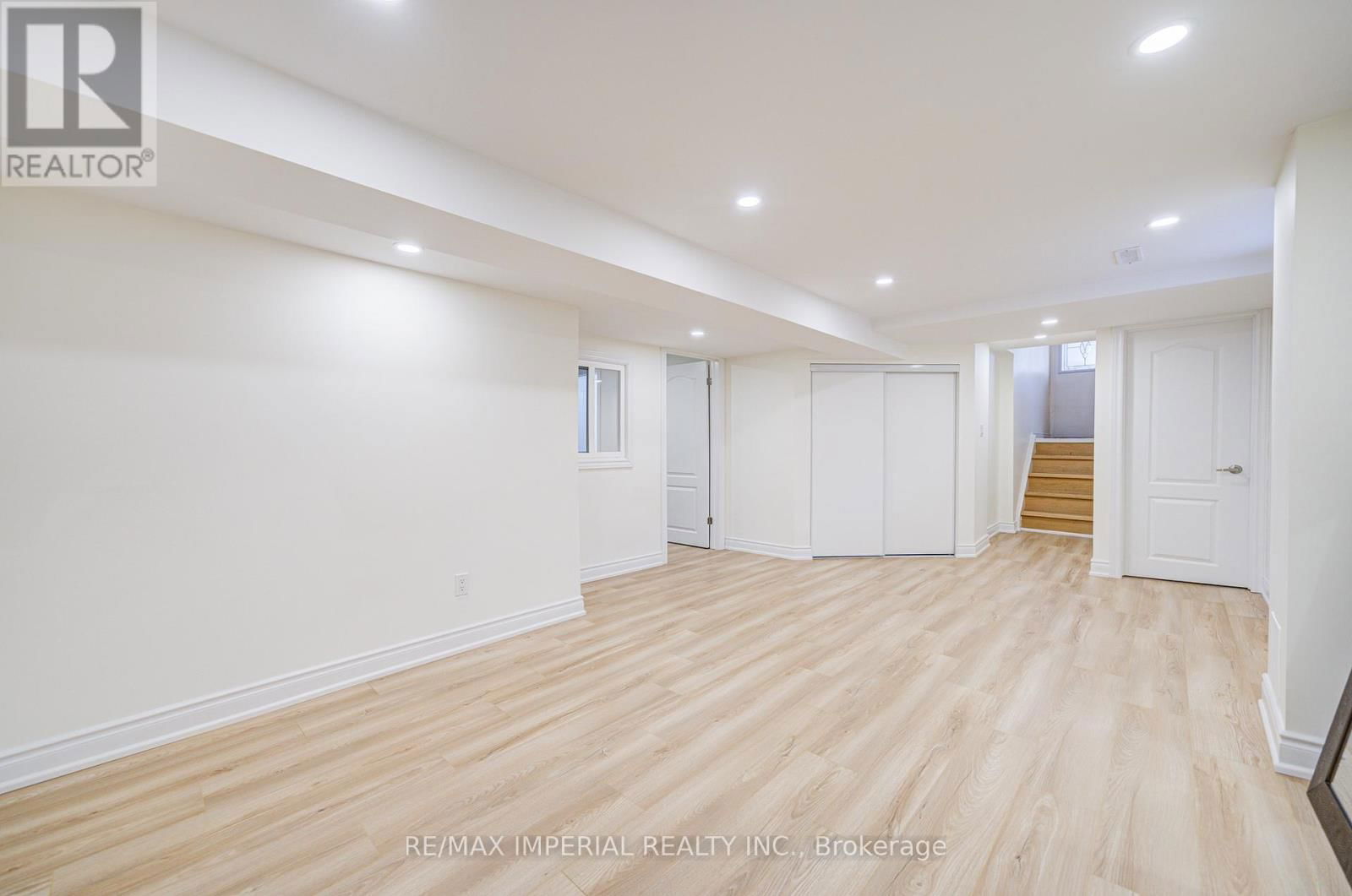 318 HOLLYBERRY TRAIL Image 36