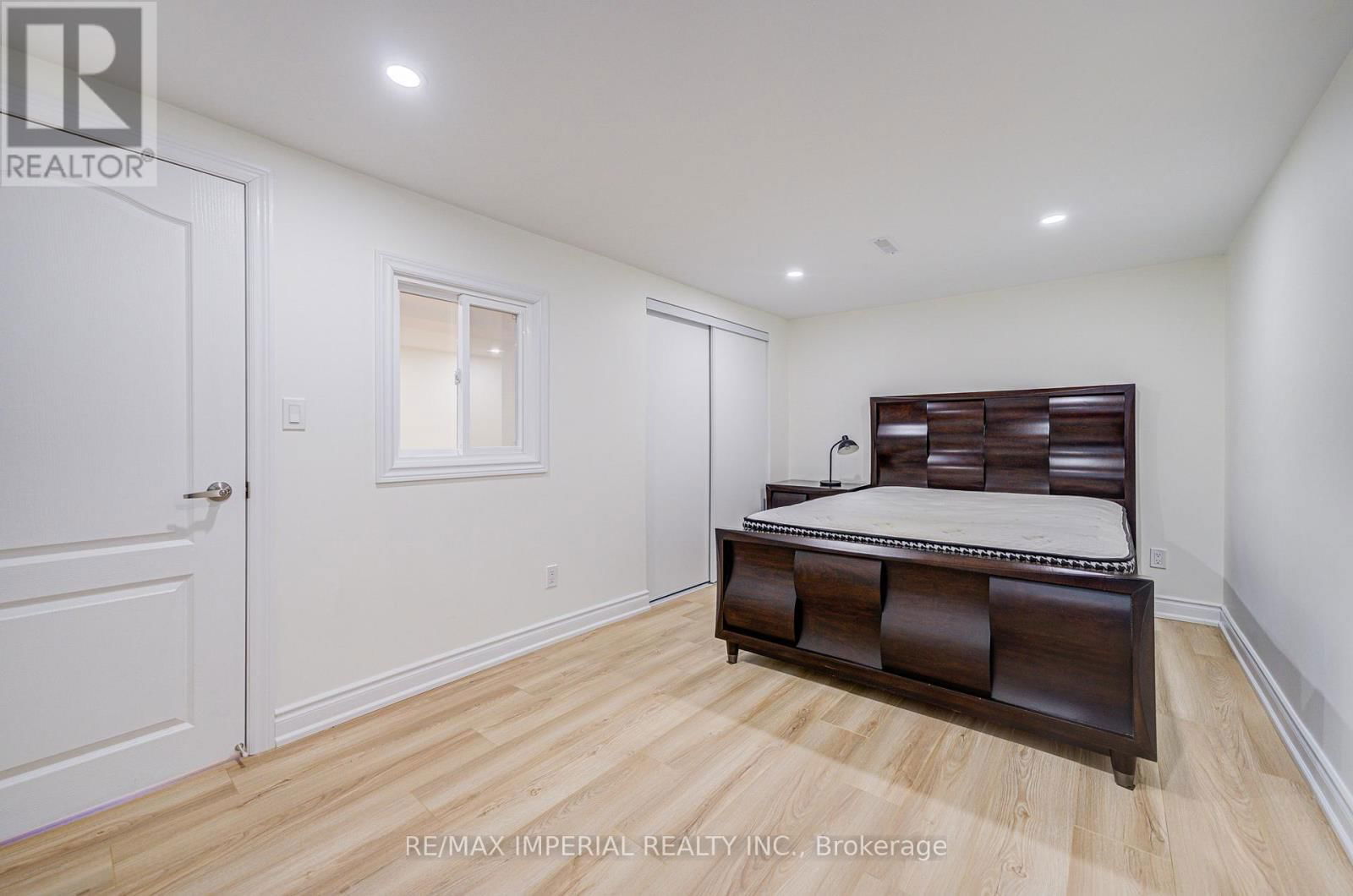 318 HOLLYBERRY TRAIL Image 38