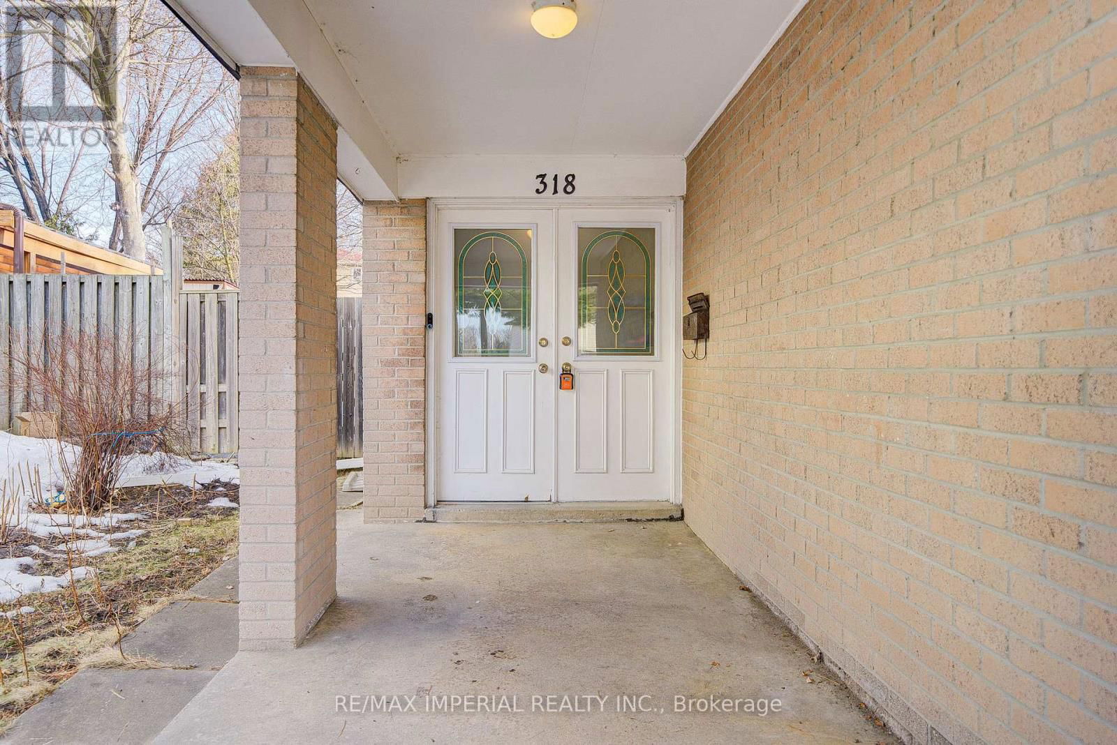 318 HOLLYBERRY TRAIL Image 4