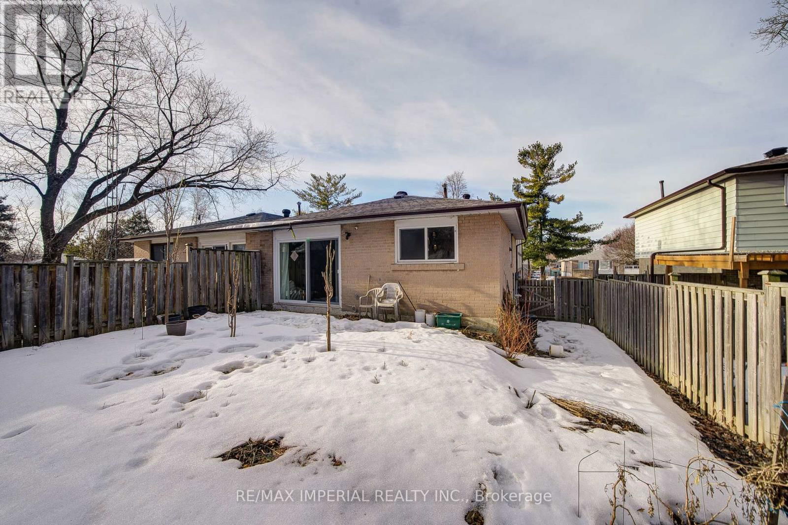 318 HOLLYBERRY TRAIL Image 44