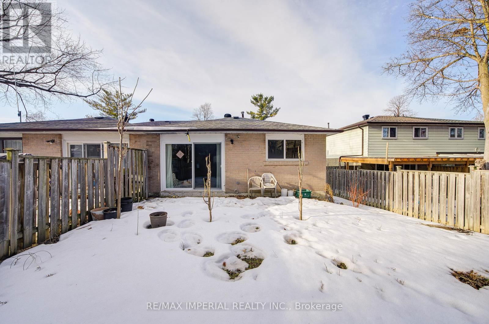 318 HOLLYBERRY TRAIL Image 45
