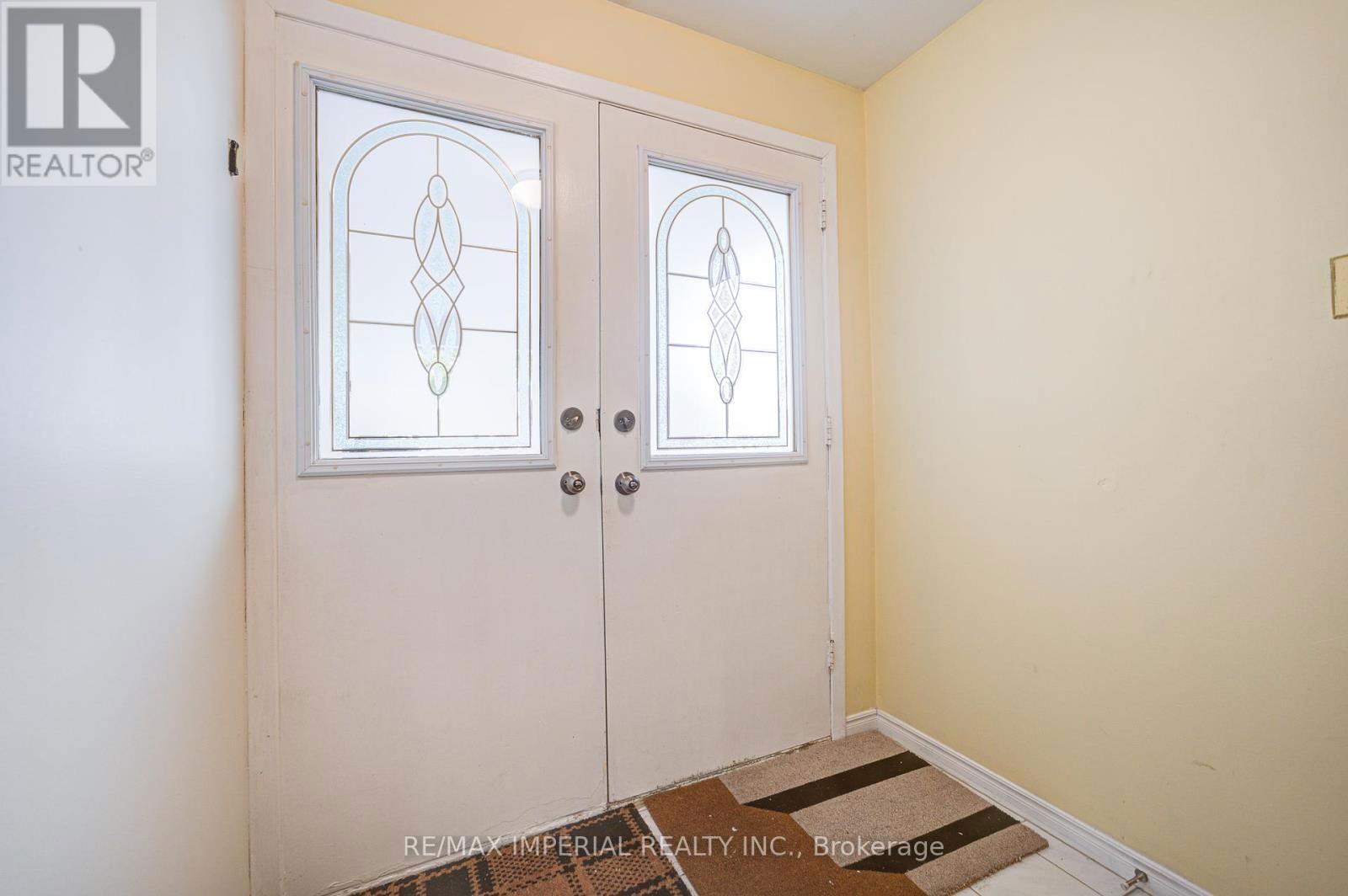 318 HOLLYBERRY TRAIL Image 6