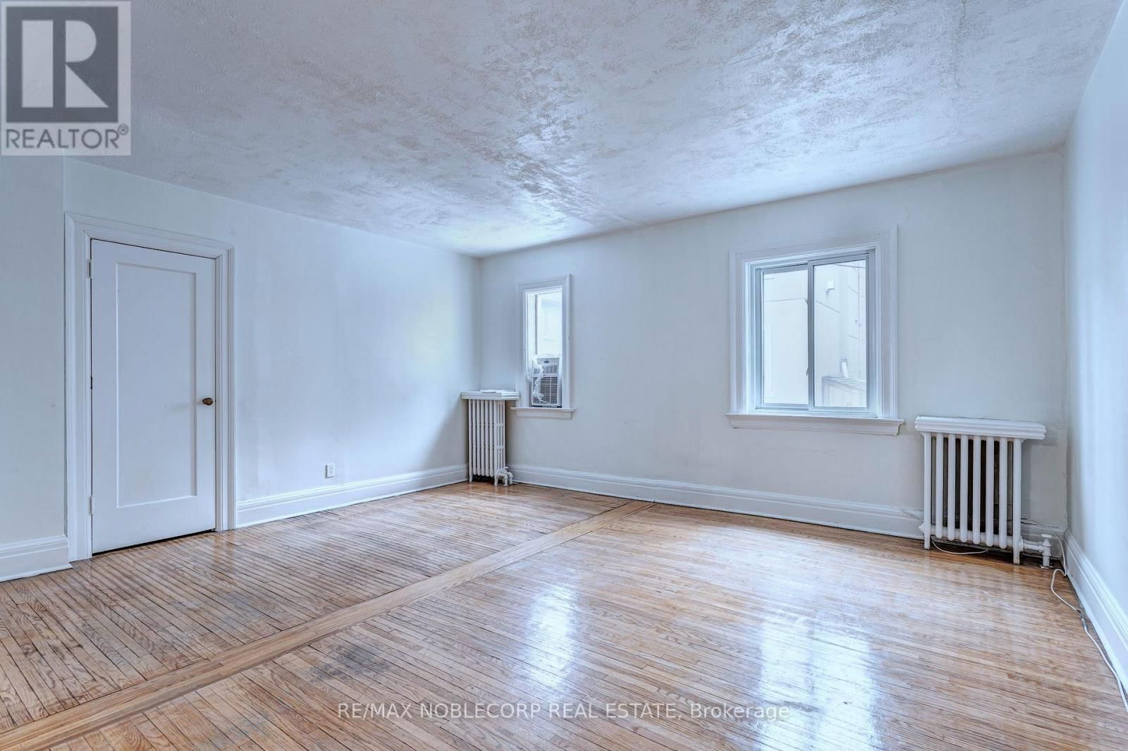 A  Main - 809 DUPLEX AVENUE Image 13