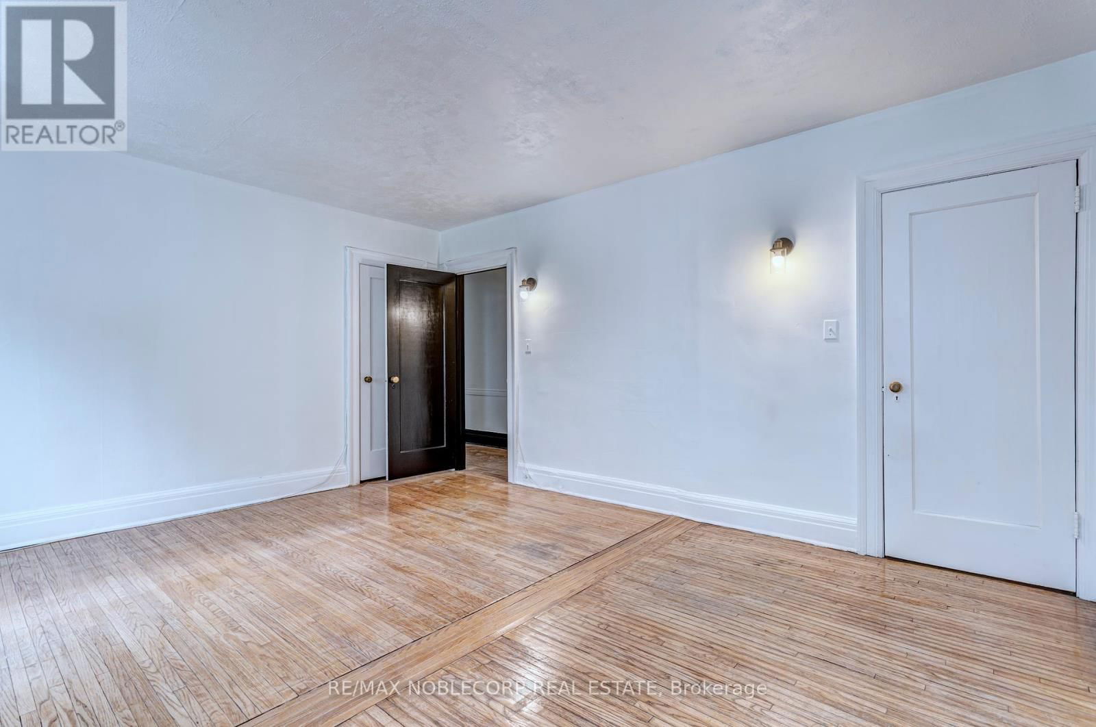 A  Main - 809 DUPLEX AVENUE Image 15