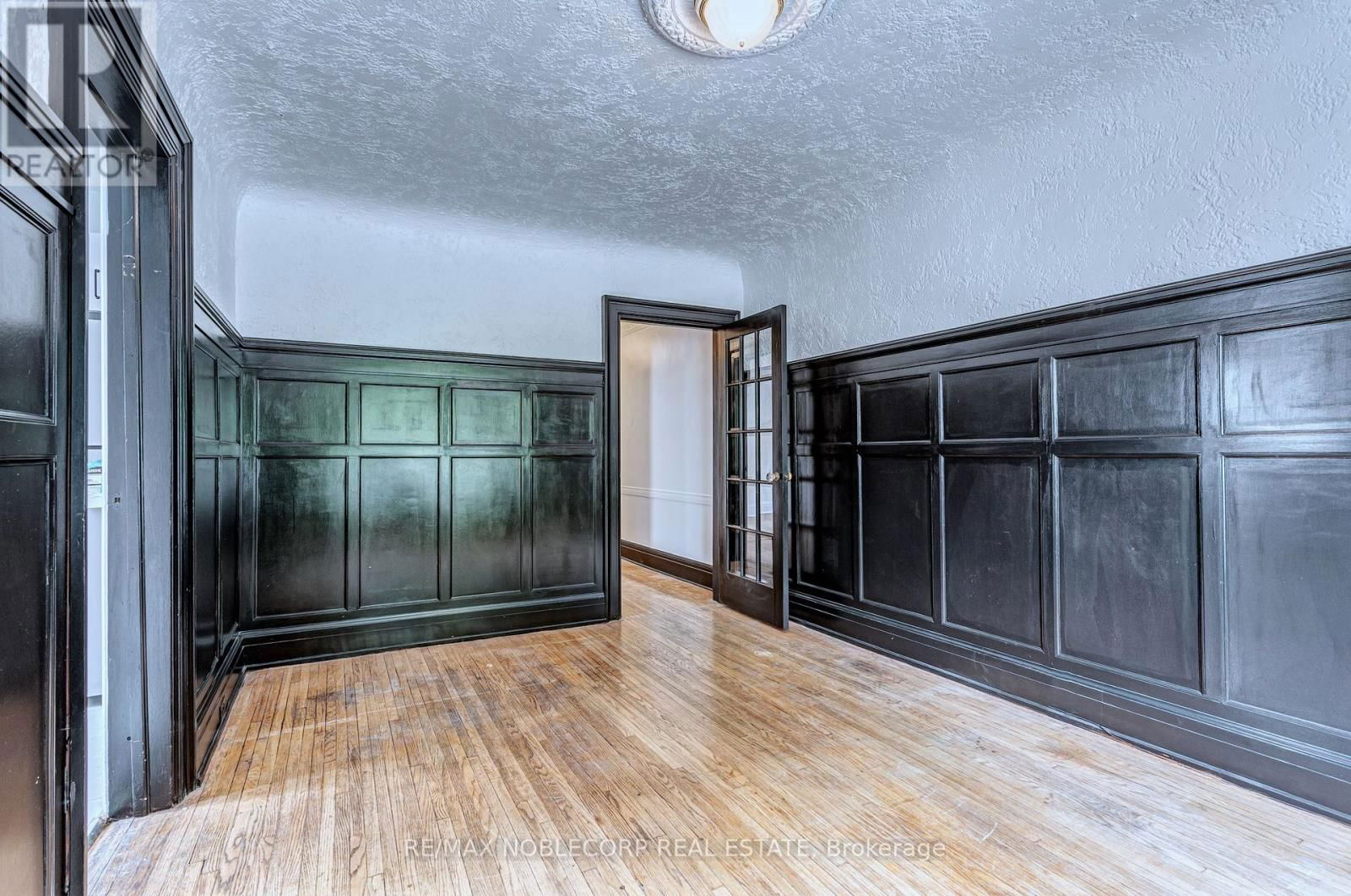 A  Main - 809 DUPLEX AVENUE Image 20