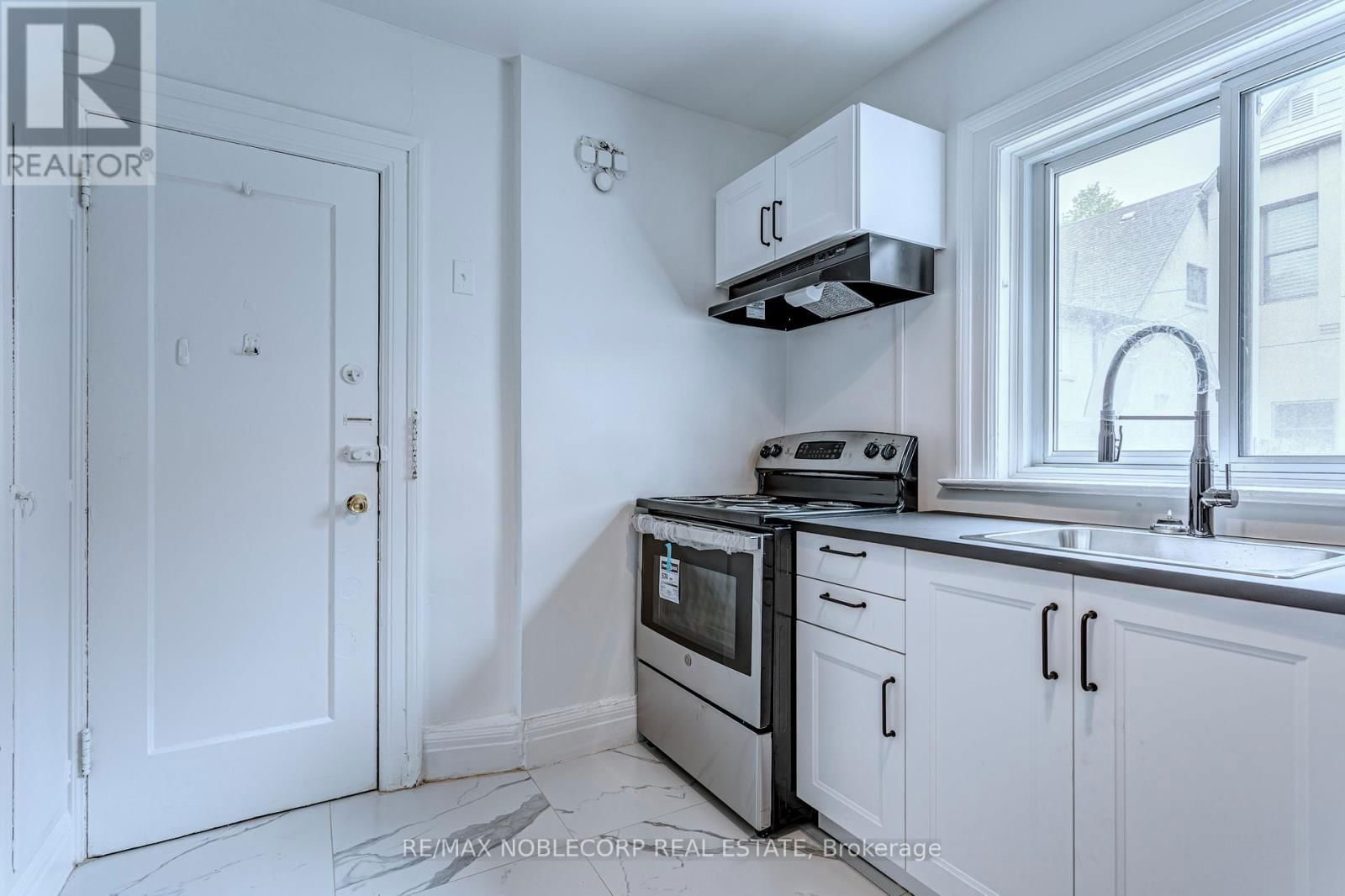 A  Main - 809 DUPLEX AVENUE Image 22