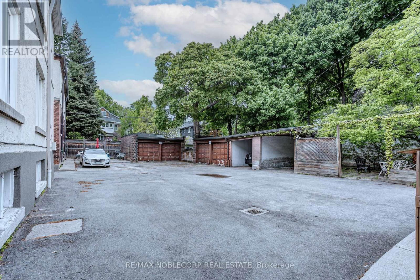 A  Main - 809 DUPLEX AVENUE Image 24