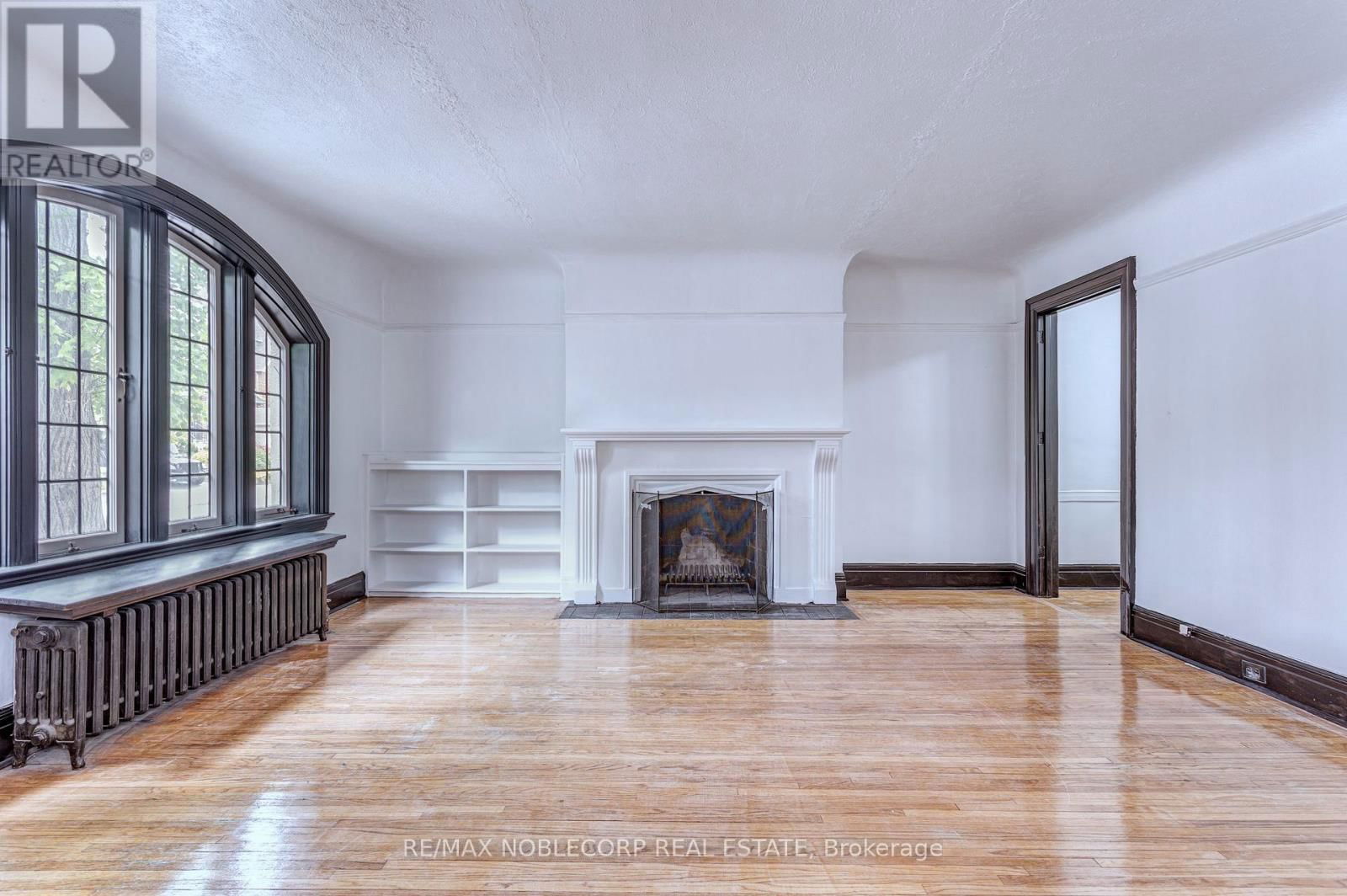 A  Main - 809 DUPLEX AVENUE Image 4