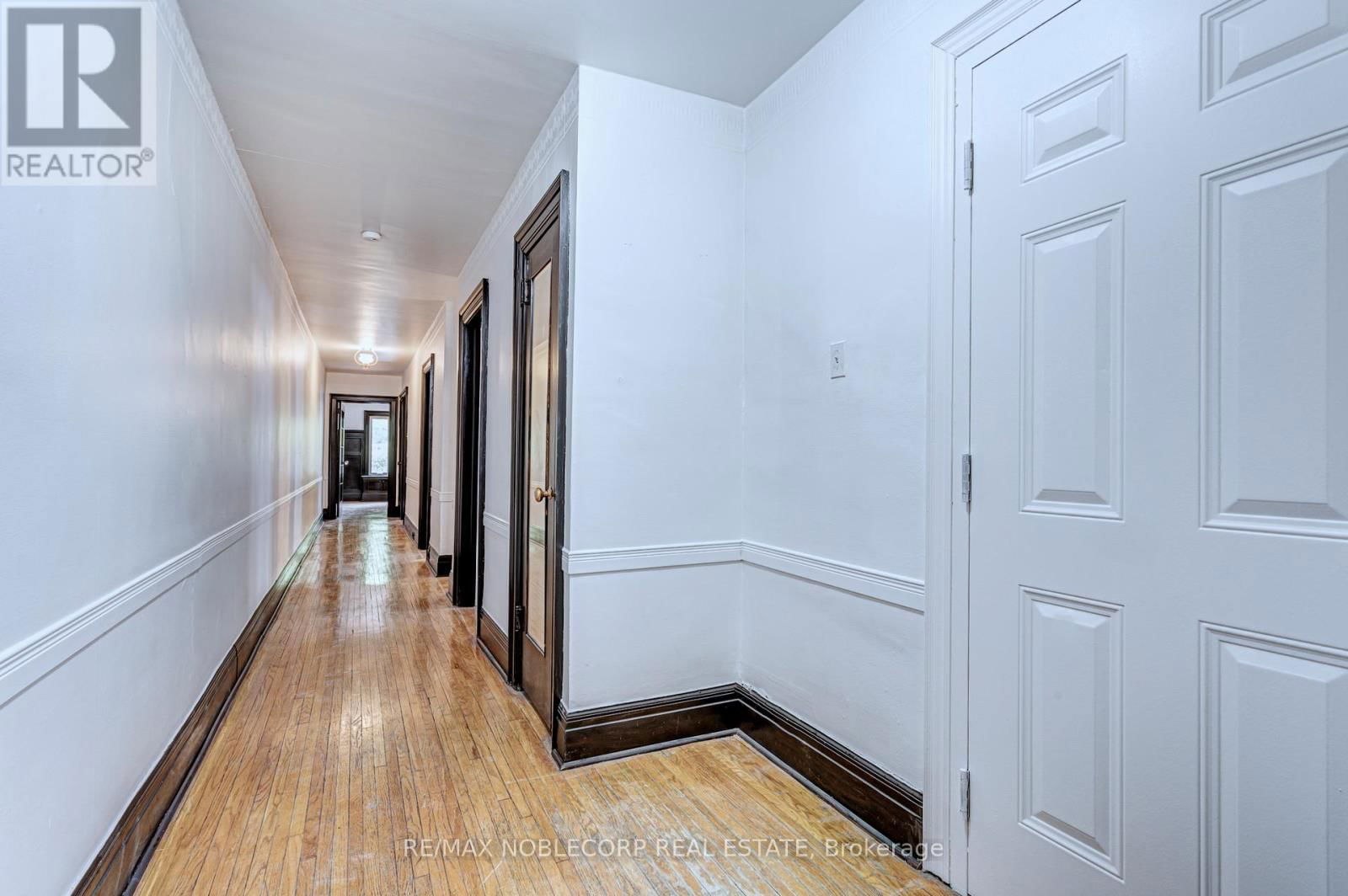 A  Main - 809 DUPLEX AVENUE Image 7