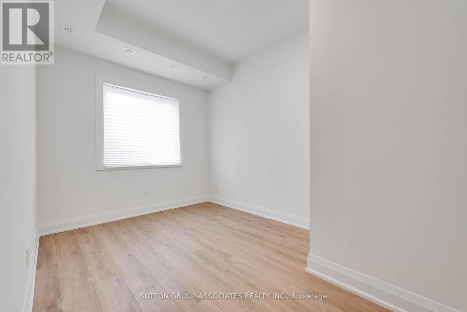 2B - 782A ST CLAIR AVENUE WEST Image 12