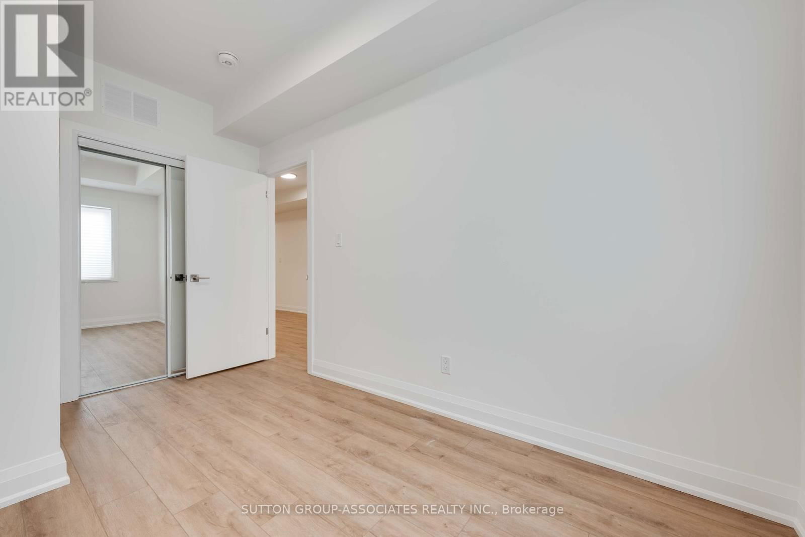2B - 782A ST CLAIR AVENUE WEST Image 14