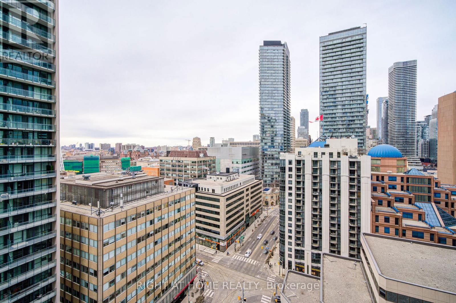 2013 - 763 BAY STREET Image 29