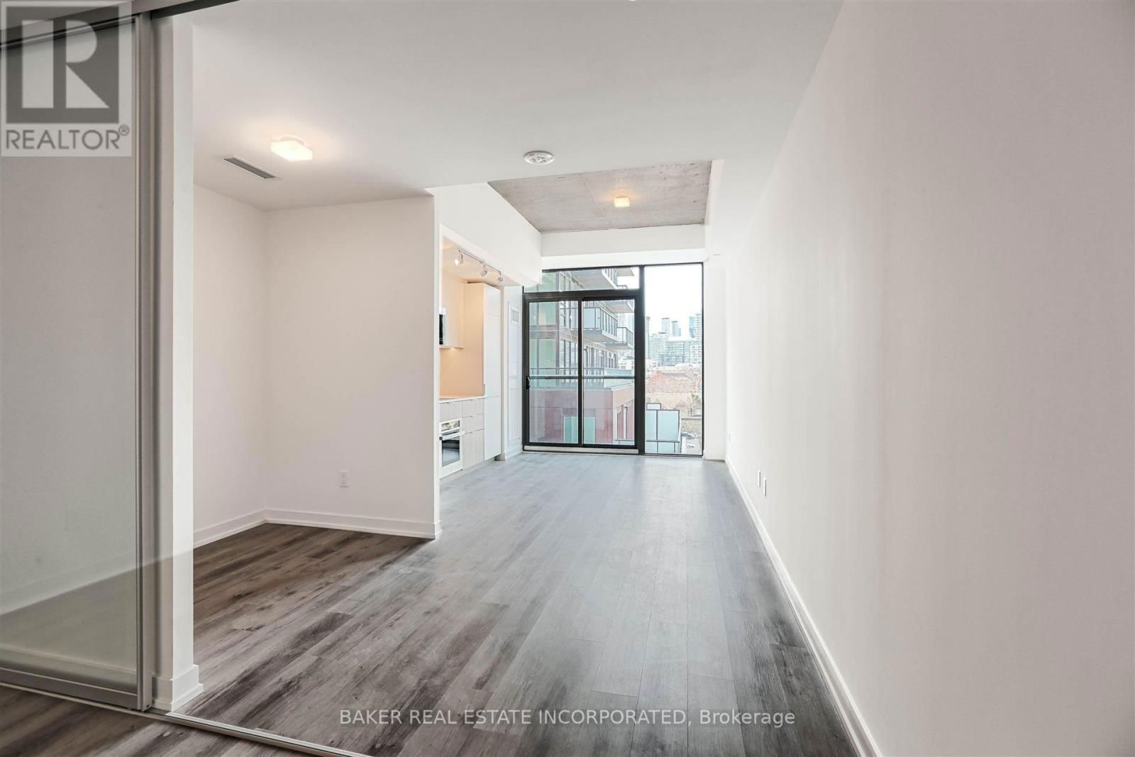 605 - 28 EASTERN AVENUE Image 7