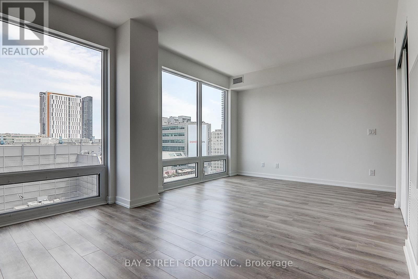 1002 - 20 EDWARD STREET Image 16