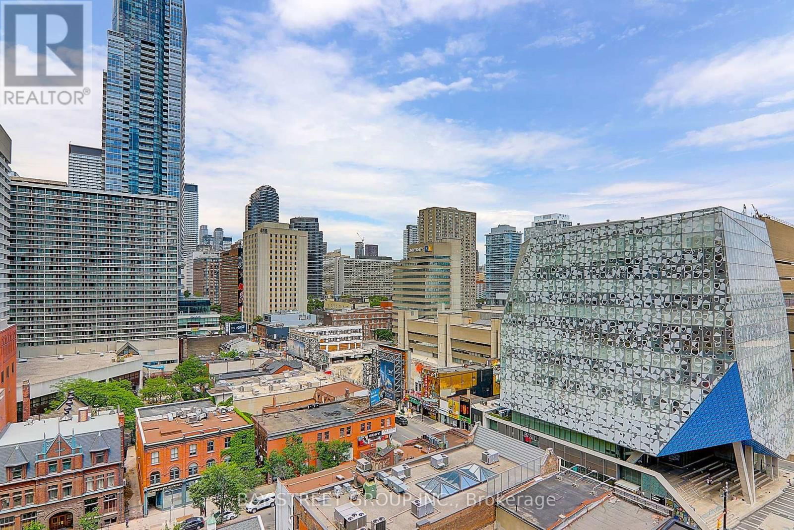 1002 - 20 EDWARD STREET Image 28