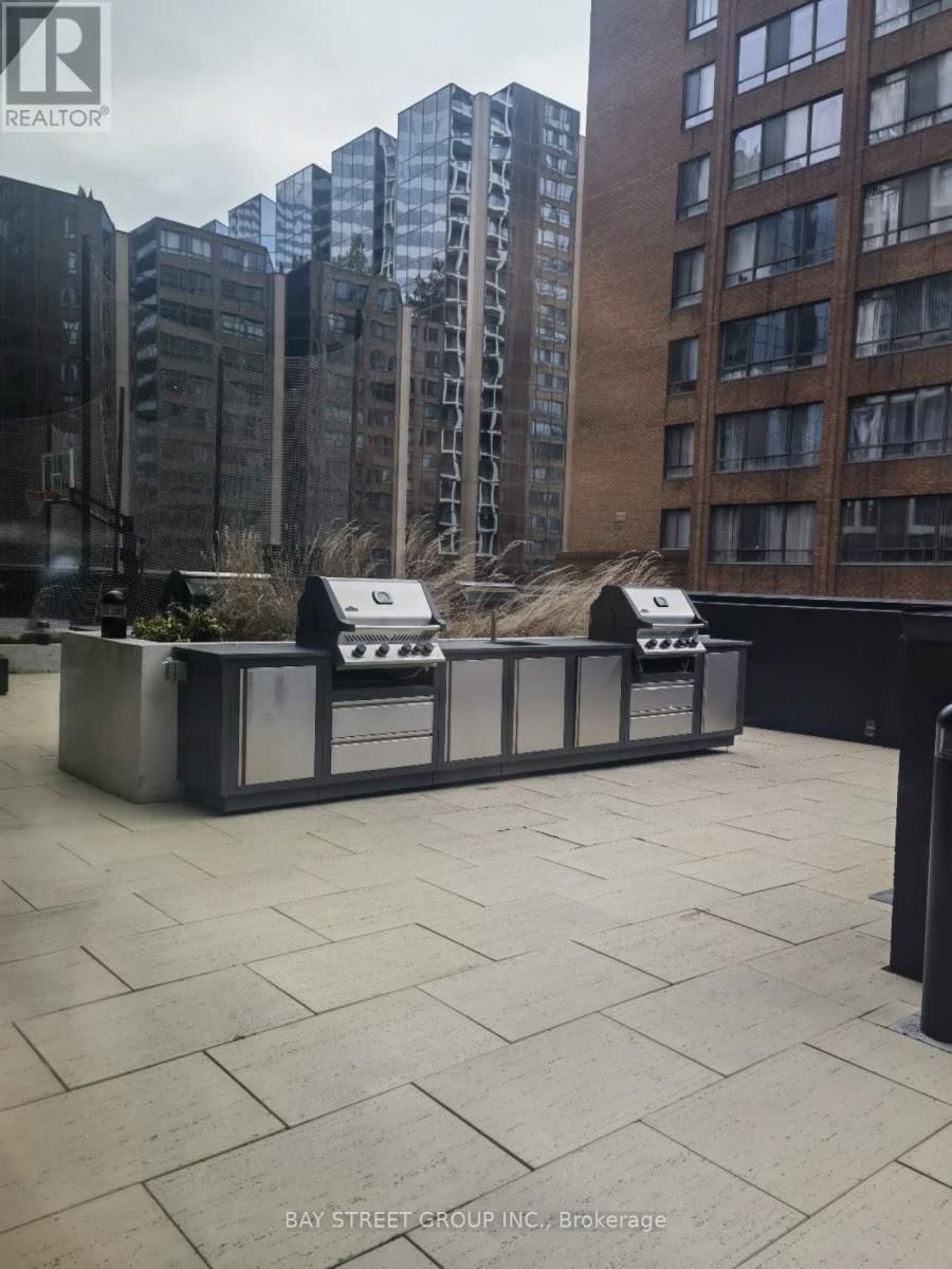1002 - 20 EDWARD STREET Image 34