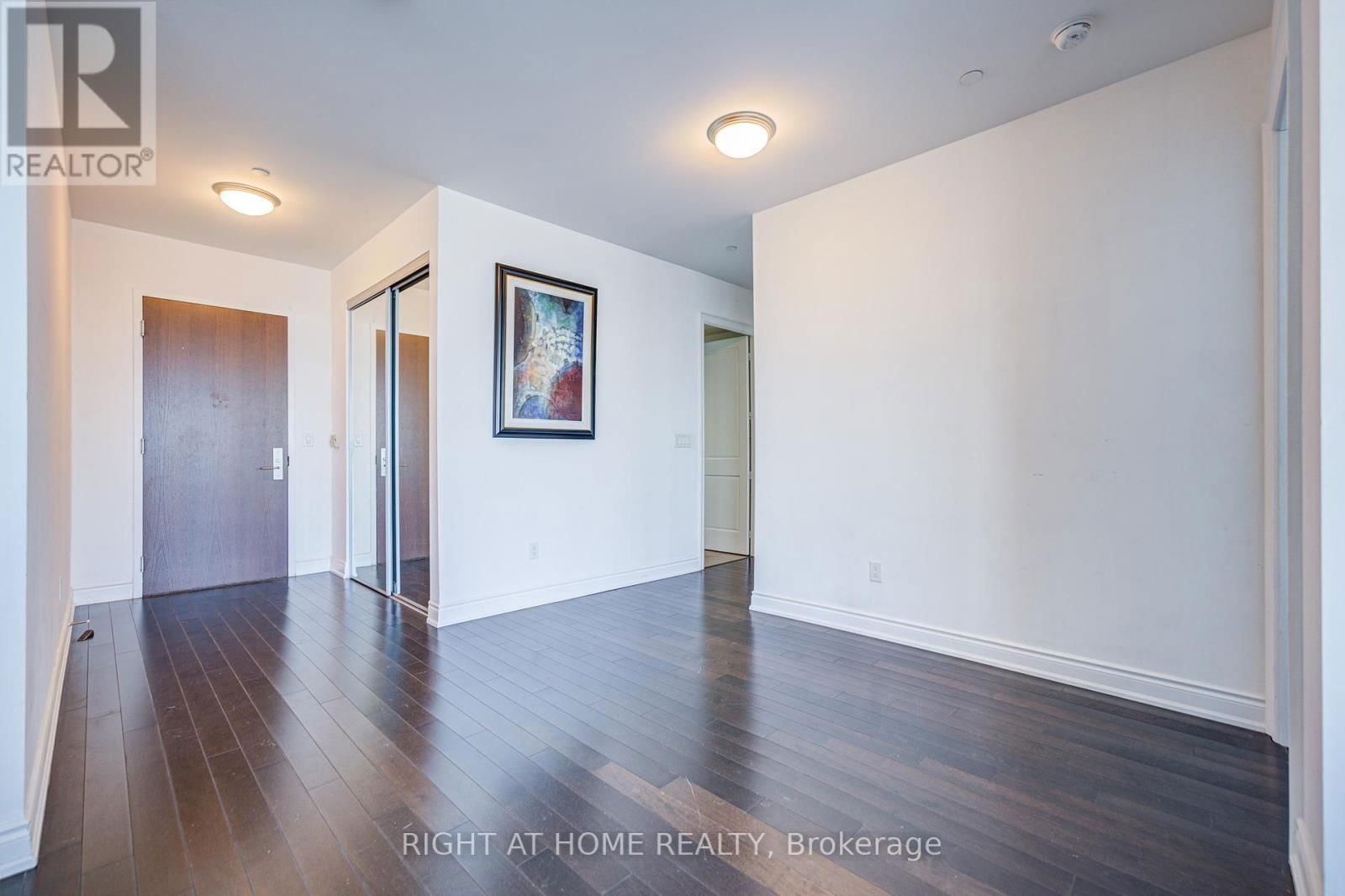 7405 C - 388 YONGE STREET Image 8