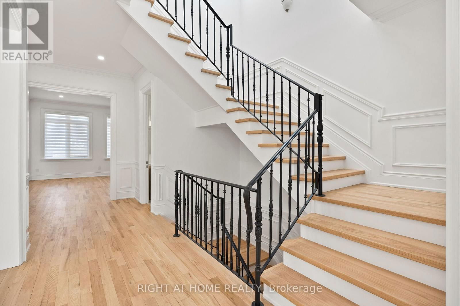 196 FLORENCE AVENUE Image 17