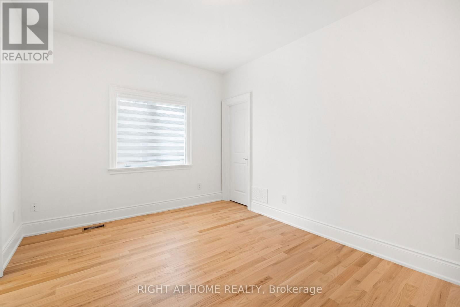 196 FLORENCE AVENUE Image 23