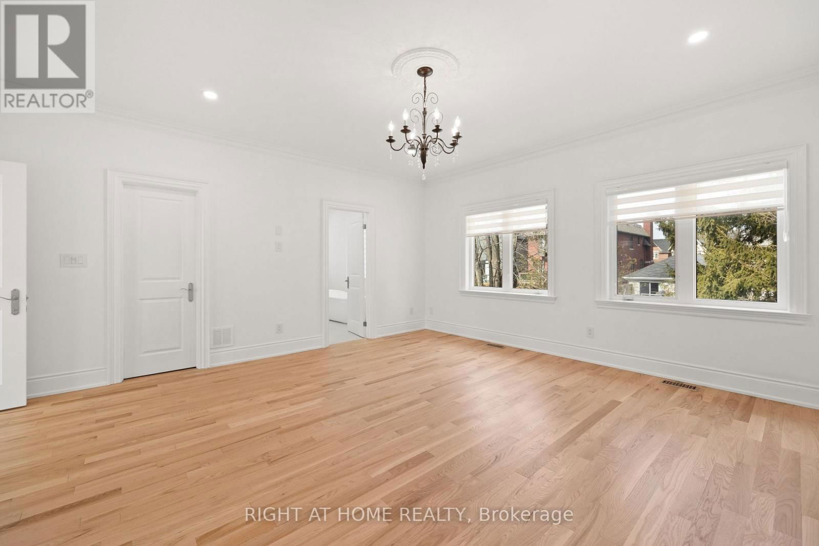 196 FLORENCE AVENUE Image 27