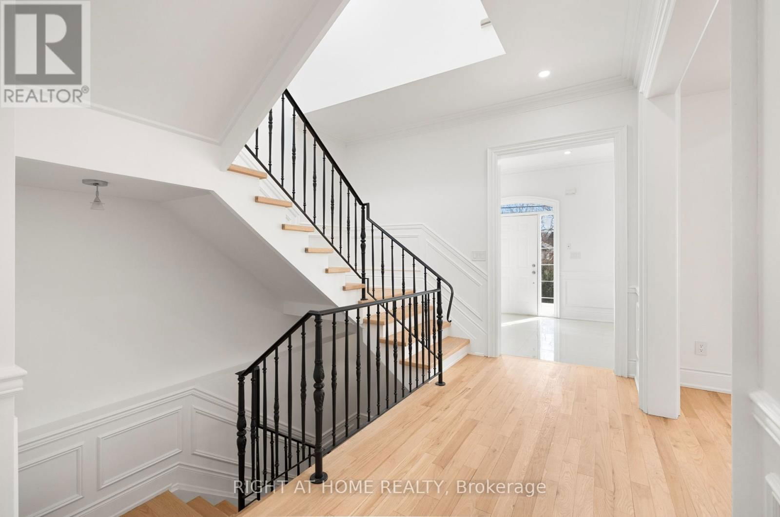196 FLORENCE AVENUE Image 31