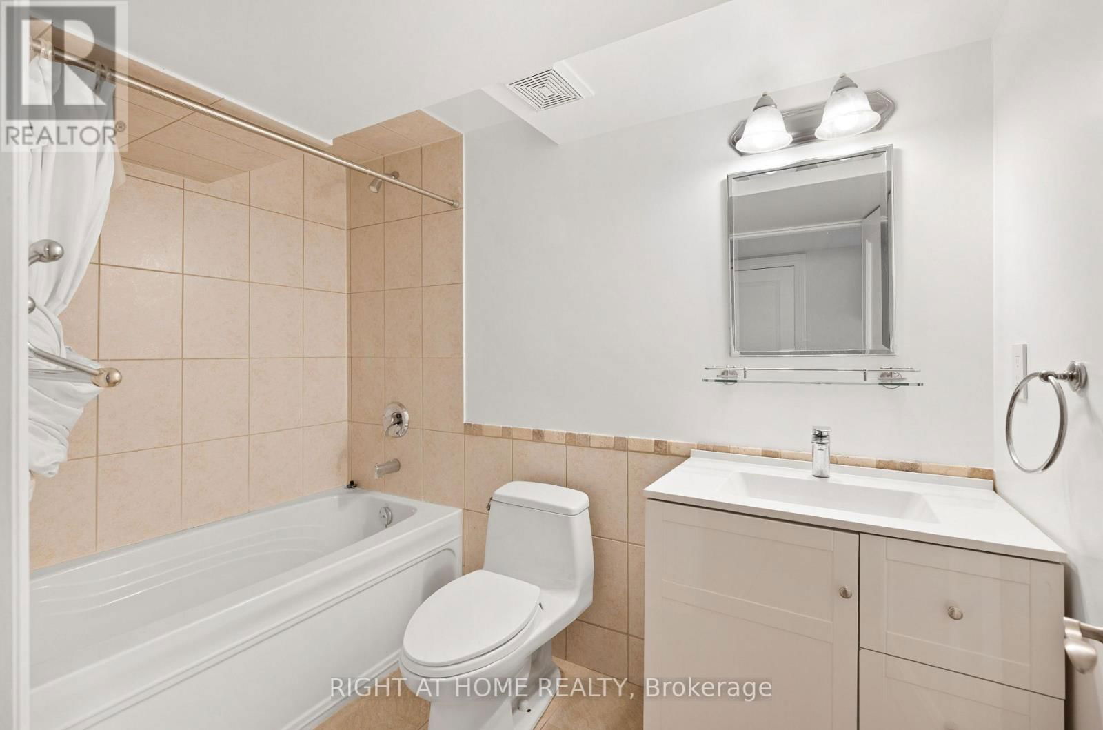 196 FLORENCE AVENUE Image 34