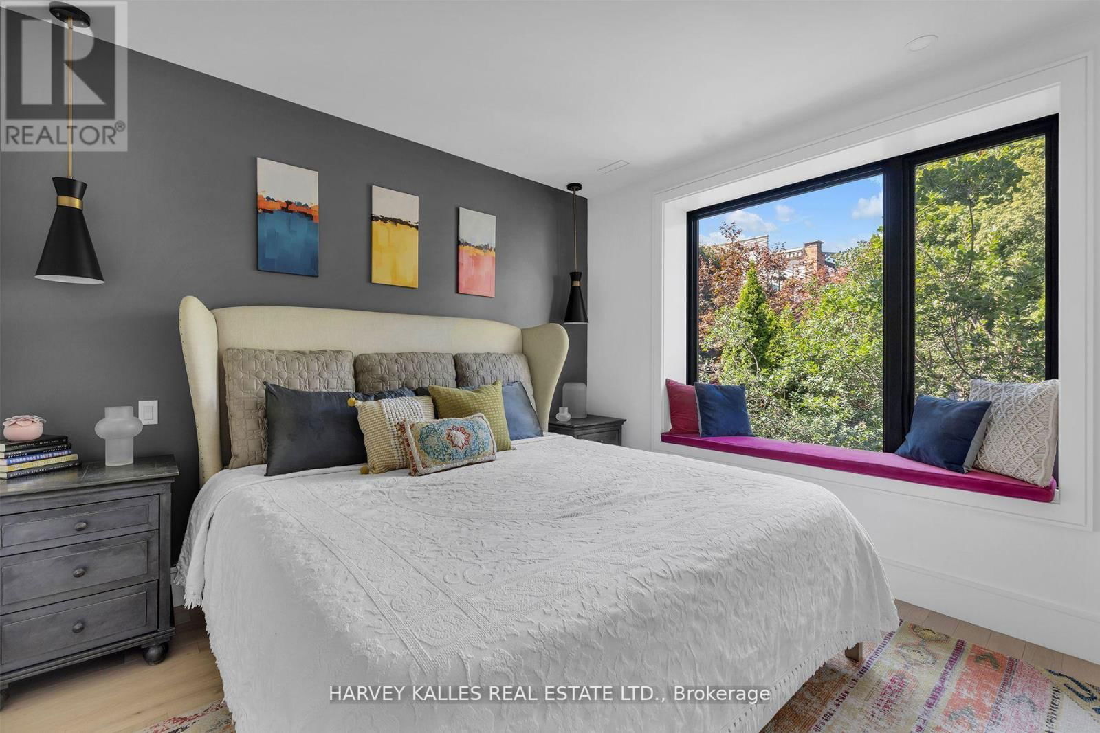 274 CARLTON STREET Image 15