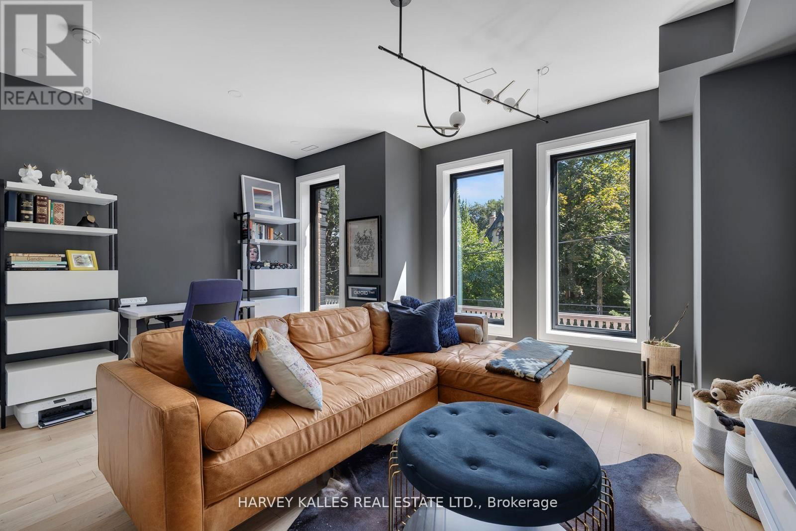 274 CARLTON STREET Image 18