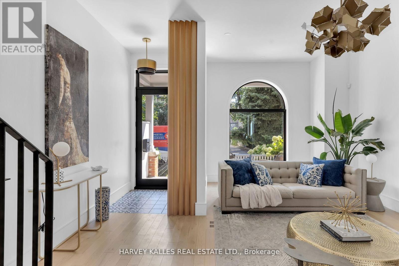 274 CARLTON STREET Image 3